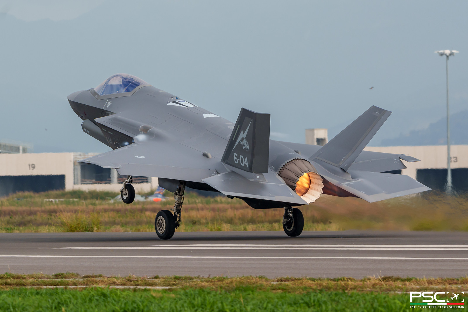 AL-19; F-35A MM7369 - 6-04