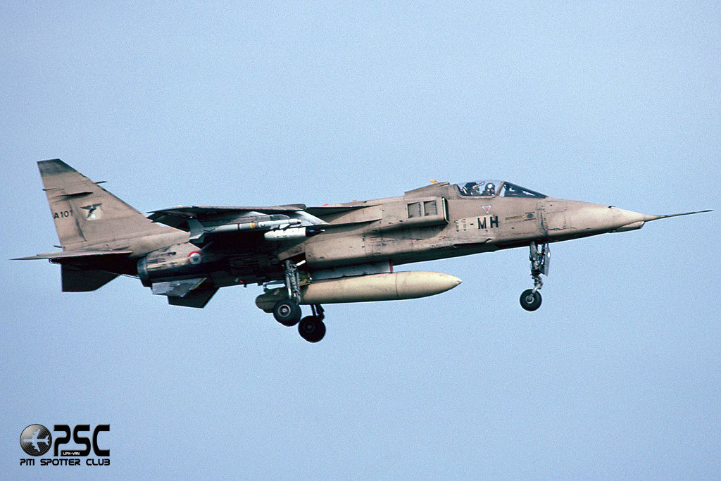 A101   11-MH Jaguar A   @ Aeroporto di Verona   © Piti Spotter Club Verona 
