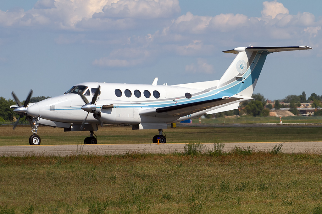 G-EUNI Beech B200 BB-1720 Universita Telematica E-Campus @ Bologna Airport 20.08.2015 © Piti Spotter Club Verona