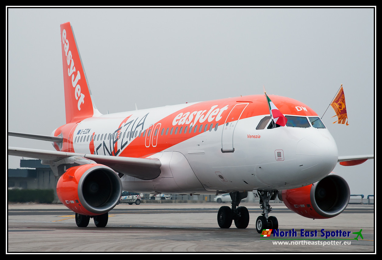 Easyjet inaugura la nuova base di Venezia PSC Piti Spotter Club