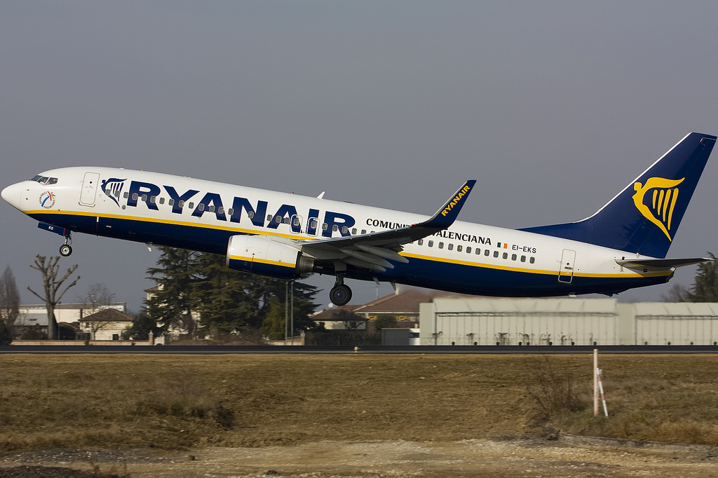 EI-EKS B737-8AS 38504/3203 Ryanair @ Treviso Airport 29.01.2012 © Piti Spotter Club Verona