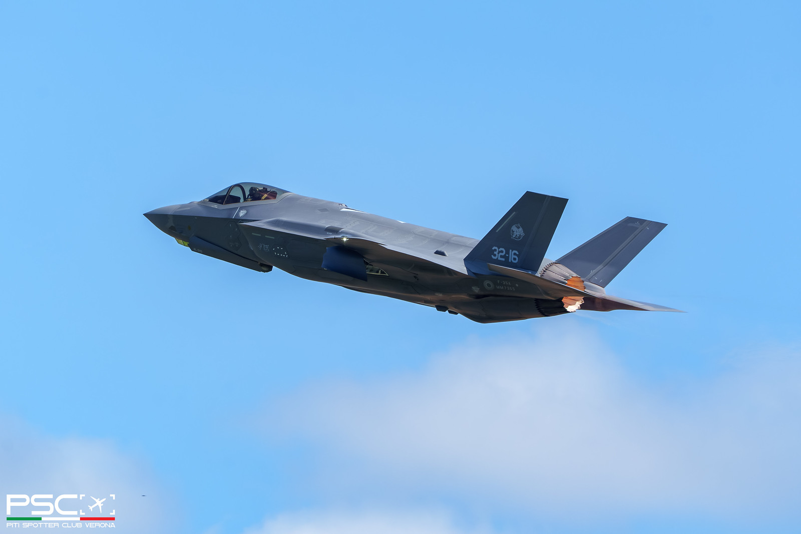 AL-15: F-35A MM7365, 32-16 © Piti Spotter Club Verona