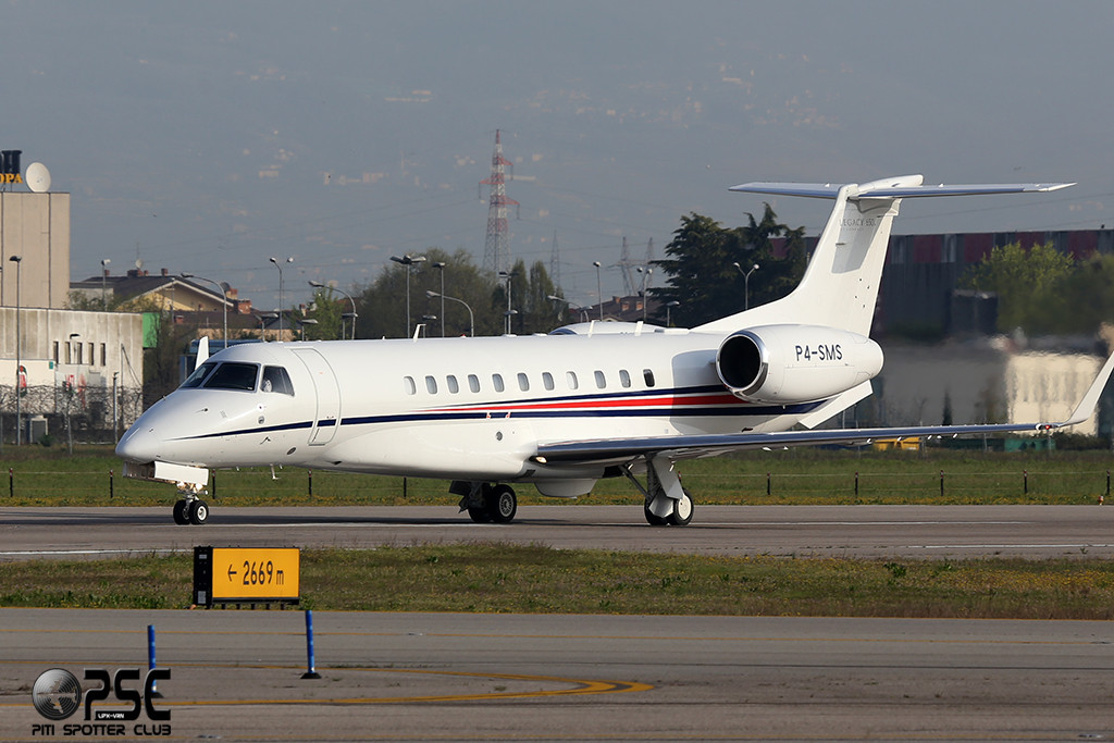 P4-SMS ERJ135BJ 14501123 Petroff Air