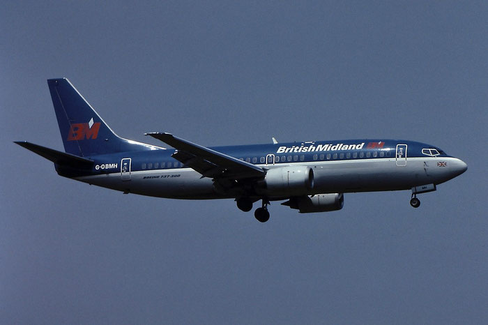 G-OBMH B737-33A 24460/1831 BMA - British Midland Airways @ Aeroporto di Verona - © Piti Spotter Club Verona