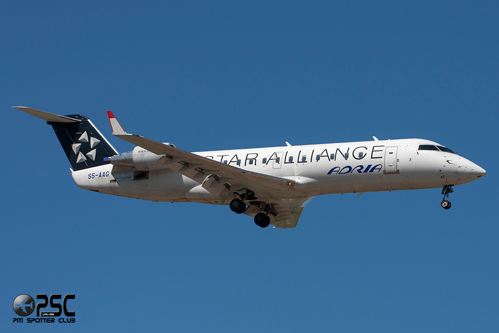 S5-AAG CRJ200LR 7384 Adria Airways