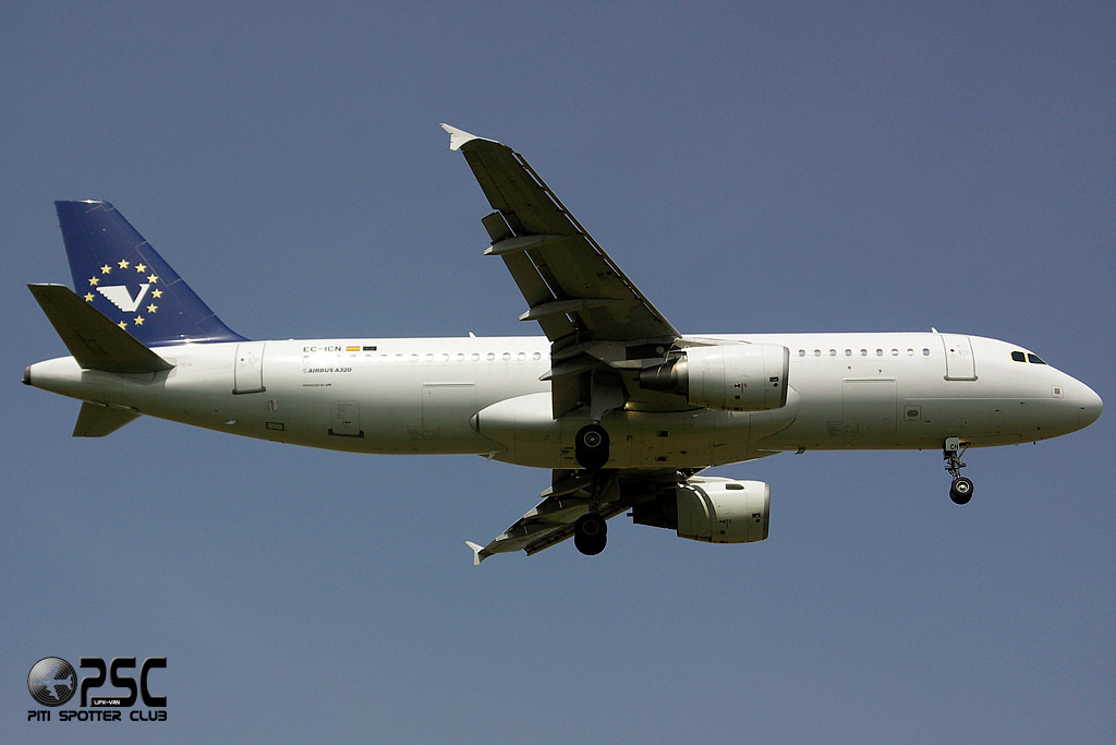 EC-ICN A320-214 1717 Volar Airlines @ Aeroporto di Verona © Piti Spotter Club Verona
