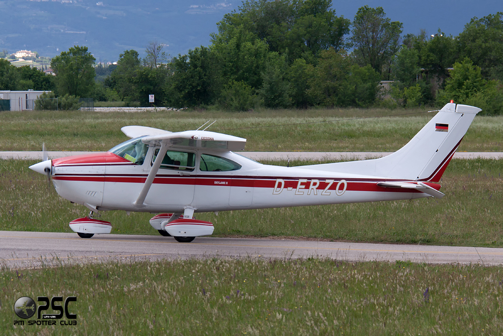D-ERZO Cessna T182T Turbo Skyline C182 @ Aeroporto Verona Boscomantico © Piti Spotter Club Verona