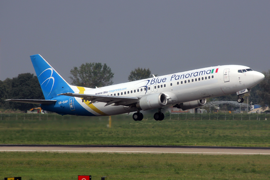 UR-GAP B737-4Z9 27094/2432 Blue Panorama Airlines @ Bologna Airport 03.09.2014  © Piti Spotter Club Verona