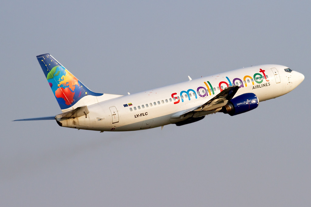 LY-FLC B737-31S 29055/2923 Small Planet Airlines