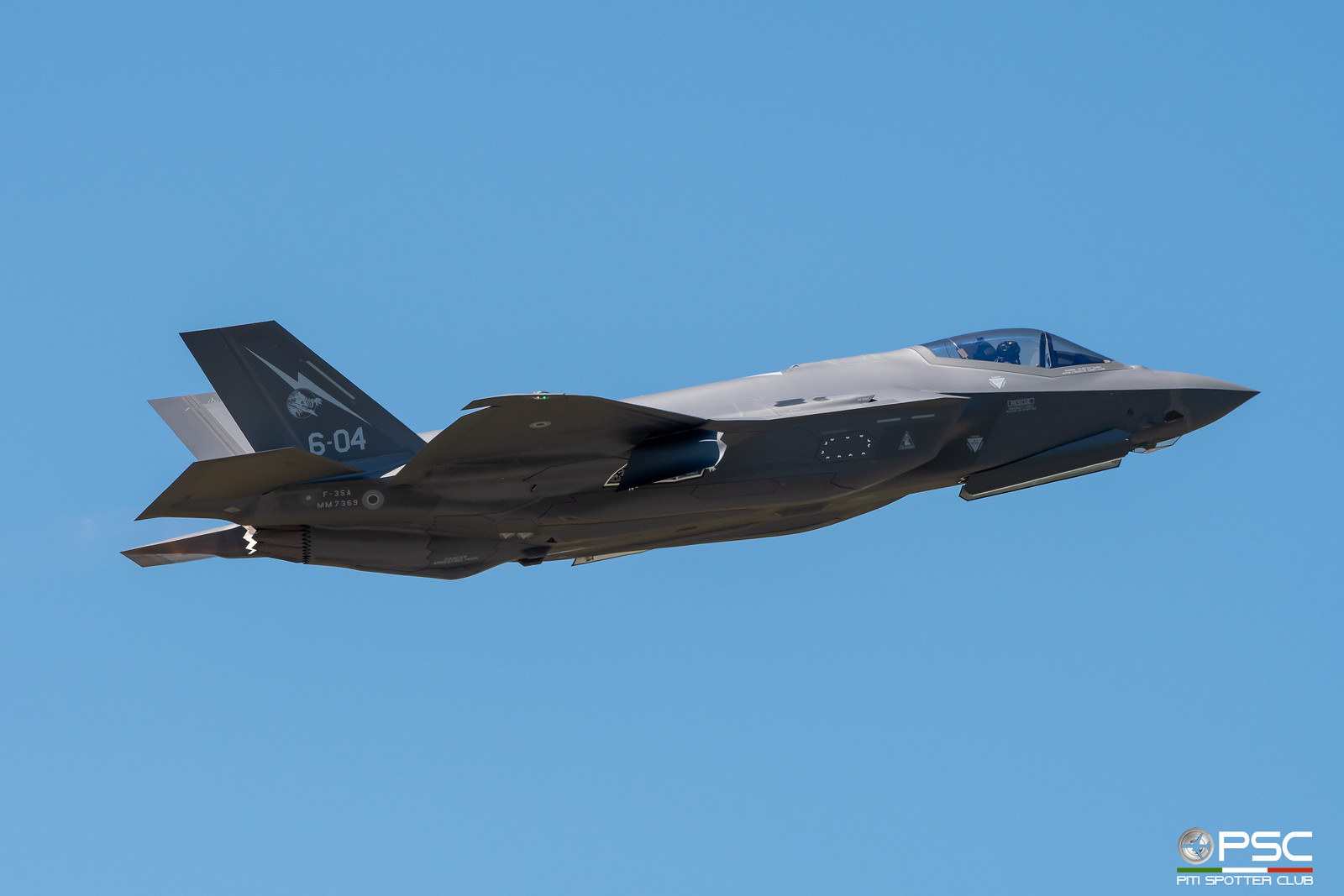 AL-19; F-35A MM7369 - 6-04