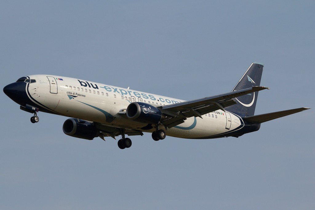 Boeing 737 - MSN 27074 - EI-CUN  @ Aeroporto di Verona © Piti Spotter Club Verona