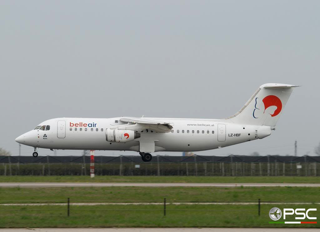 LZ-HBF BAe146-300 E3159 Belle Air @ Aeroporto di Verona 01.04.2007  © Piti Spotter Club Verona