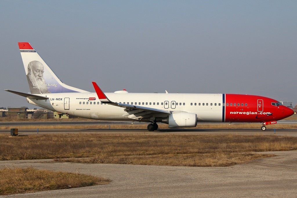LN-NOX B737-8JP 37818/3384 Norwegian