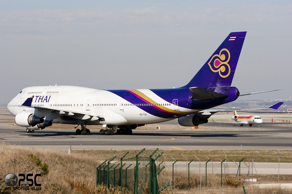 HS-TGK B747-4D7 24993/833 Thai Airways International @ Madrid Airport 01.2012 © Piti Spotter Club Verona