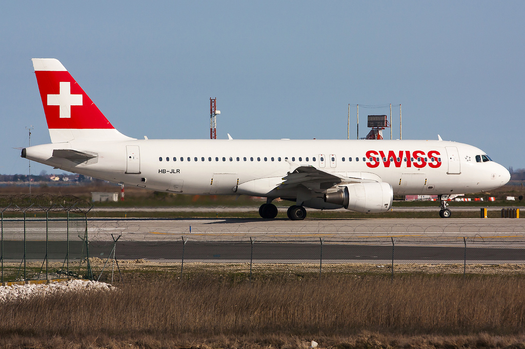 HB-JLR A320-214 5037 Swiss International Air Lines @ Venezia Airport 22.03.2013 © Piti Spotter Club Verona