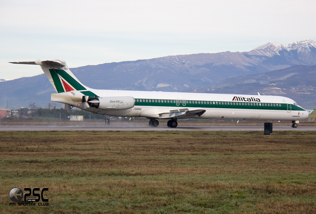 McDonnell Douglas MD-80/90 - MSN 53204 - I-DANU @ Aeroporto di Verona © Piti Spotter Club Verona