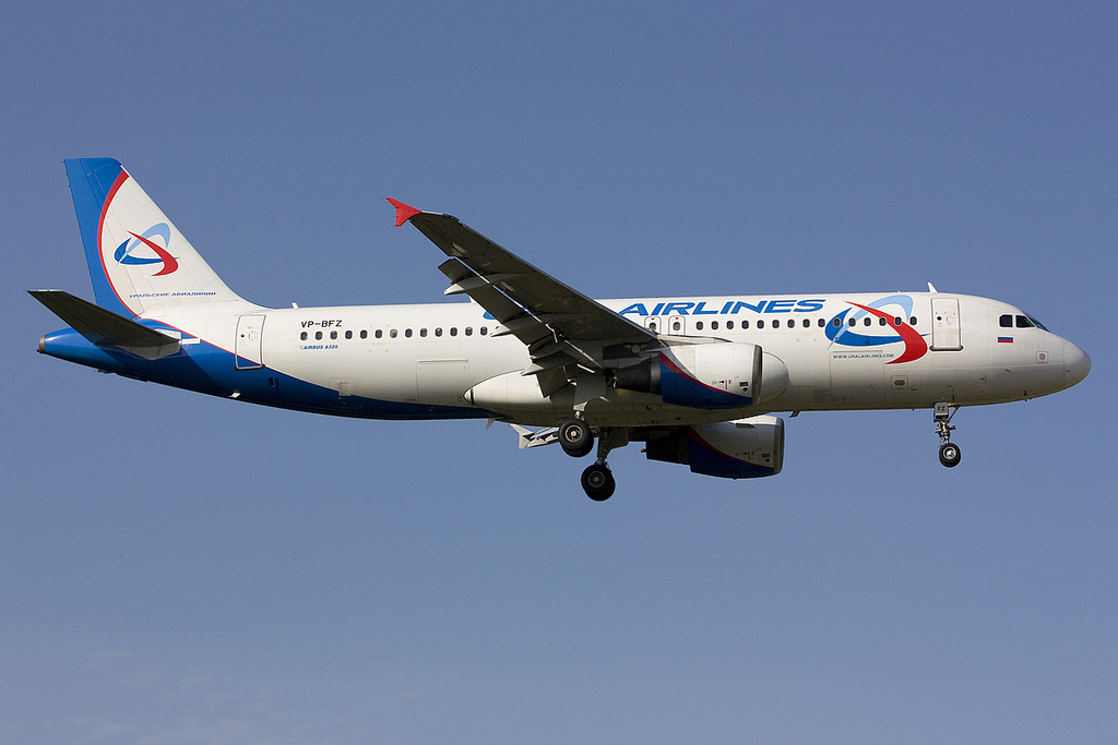 VP-BFZ A320-214 735 Ural Airlines @ Rimini Airport 21.07.2012 © Piti Spotter Club Verona