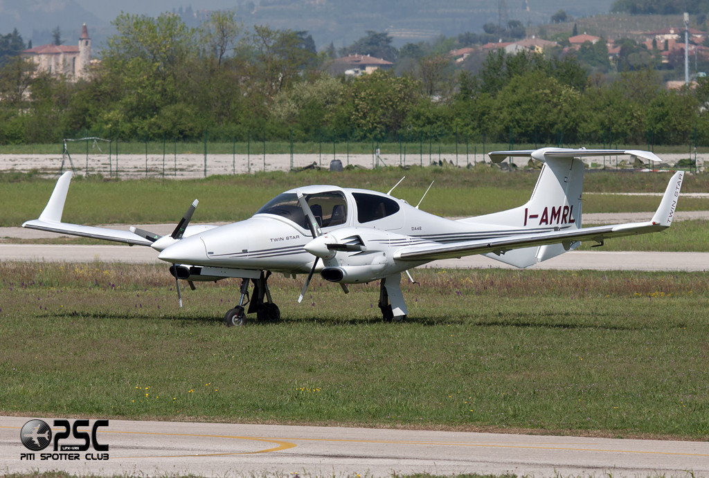 I-AMRL Diamond Aircraft Industries DA-42 Twin Star DA42 42.374