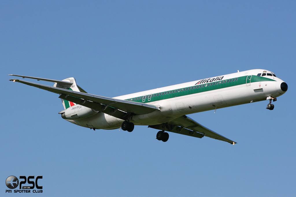 McDonnell Douglas MD-80/90 - MSN 49203 - I-DAWJ  @ Aeroporto di Verona © Piti Spotter Club Verona