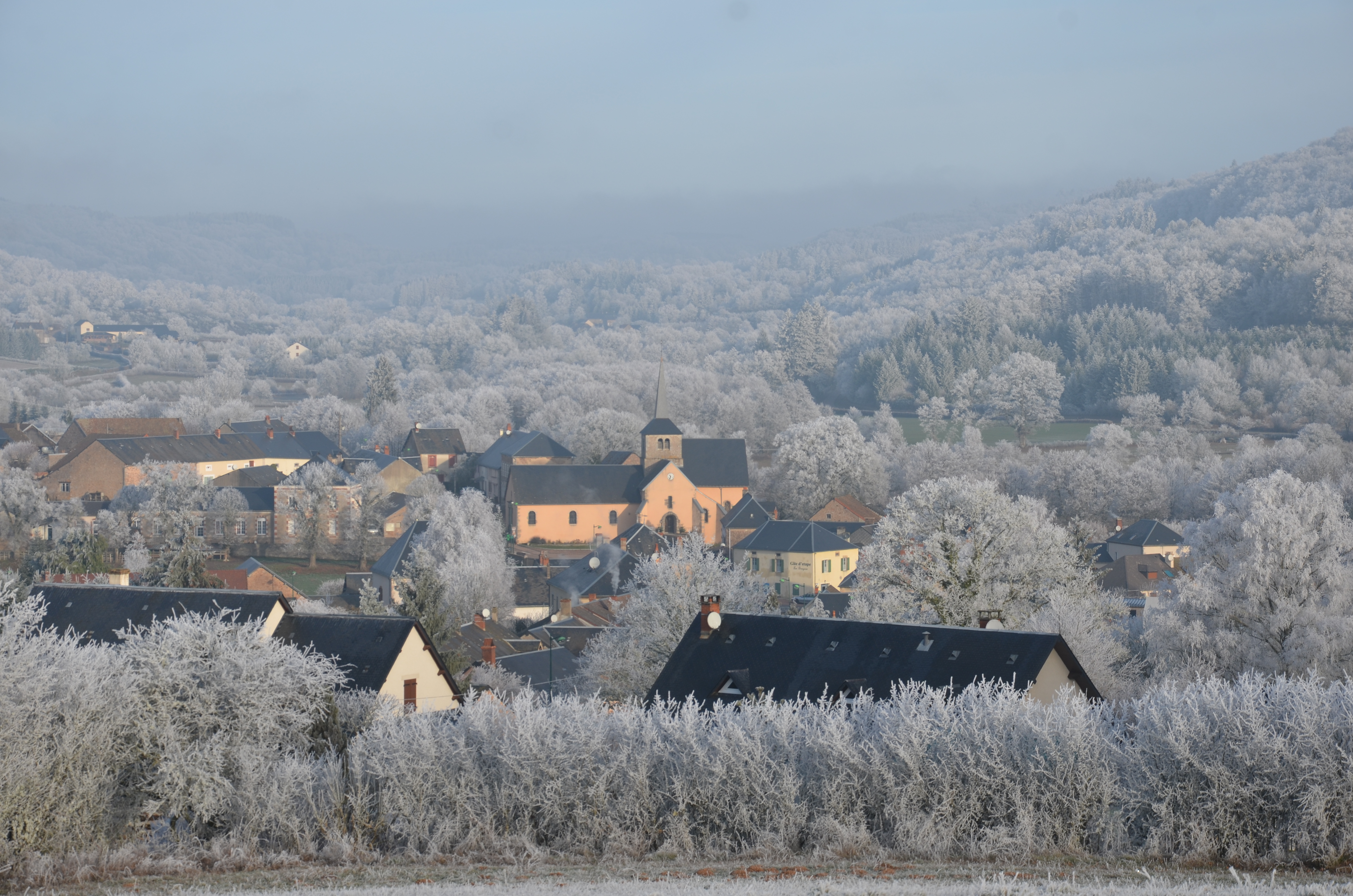 Auberge Du Morvan - Restaurant & Hôtel