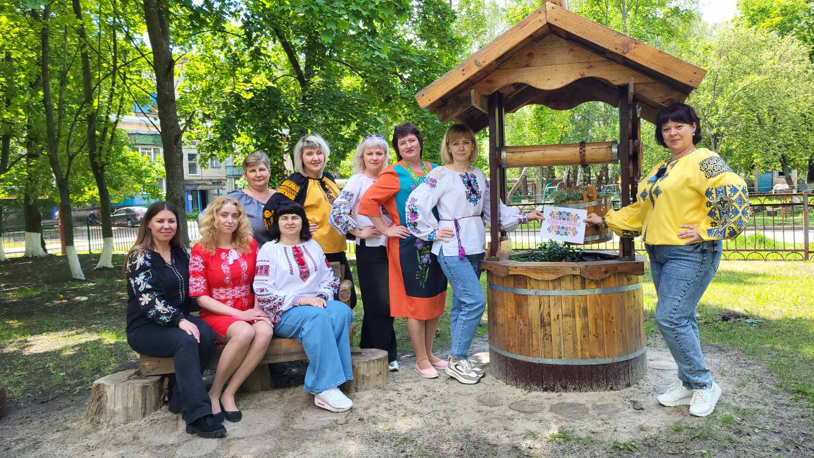Вишиванка єднає: як заклади освіти нашої громади відзначили Міжнародний день вишиванки