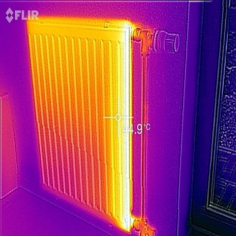 Zie de stralende warmte van uw radiator in actie.