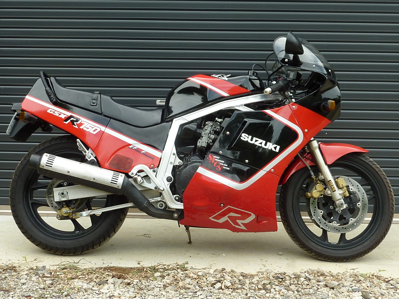 Gsx R750 初期型油冷は最高です 茨城で中古バイクの買取販売やオークション代行はお任せください