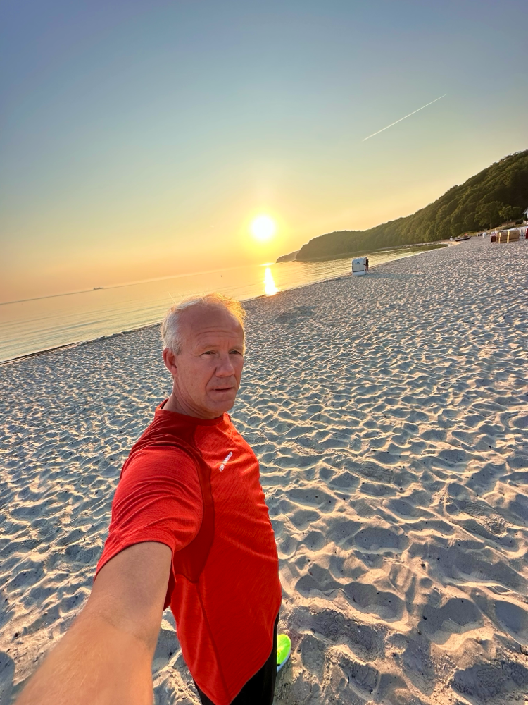 der-strand-perfekt-am-morgen-für-einen-lauf.jpg