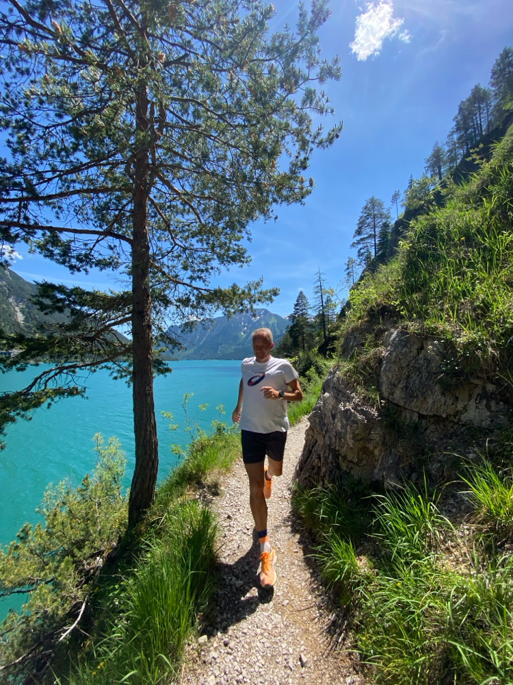 achensee-laufstrecke-bergseitig.jpg