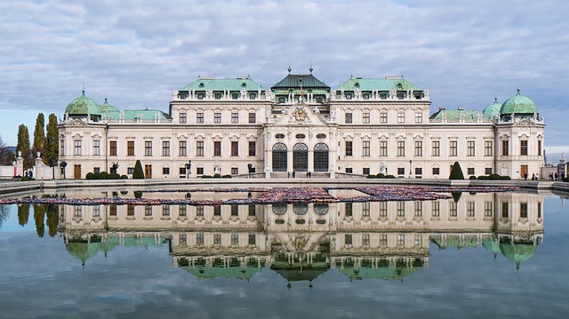 cool tours Rahbar Altstadt Architektur Besichtigung Erlebnistouren Essen Fremdenführung Fremdenführer Gay Gärten Geschichte Grätzel Gschichtln jüdisch Kunst Kultur LGBT Malerei Museen Musiker Pfade Rundfahrt Spaziergang Sightseeing Stadt Wien Belvedere