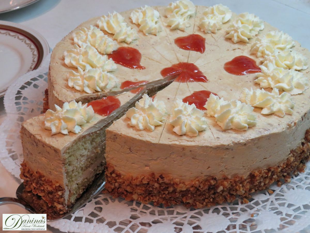 Muttertagskuchen Mokkatorte mit Buttercreme