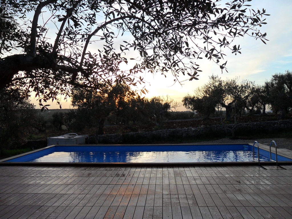 Piscina al tramonto