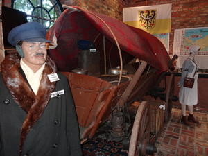 Die Ausstellung "Vertriebene und Flüchtlinge" zeigte einen Flüchtlingswagen, dessen Fahrt 1945 im "Großen Freien" in der Ortschaft Haimar endete.