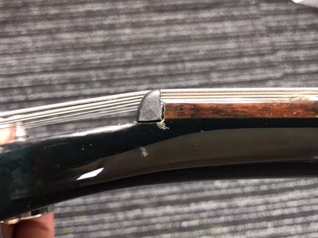 ナットが外れたら - キングピンズギターサービス