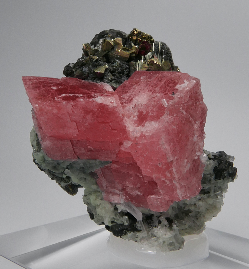 Elbaite tourmaline from Paprok