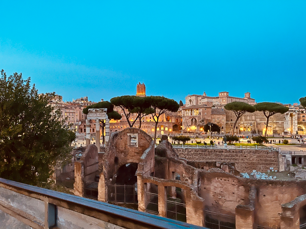 Rom im März - Aussicht auf Via dei Fori Imperiali