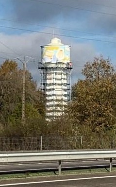 photo d'une fresque sur château d'eau de Drusenheim par Coron Thibaud( peinture, artiste, art, street-art, trompe l'oeil, fresque murale, graffiti...)