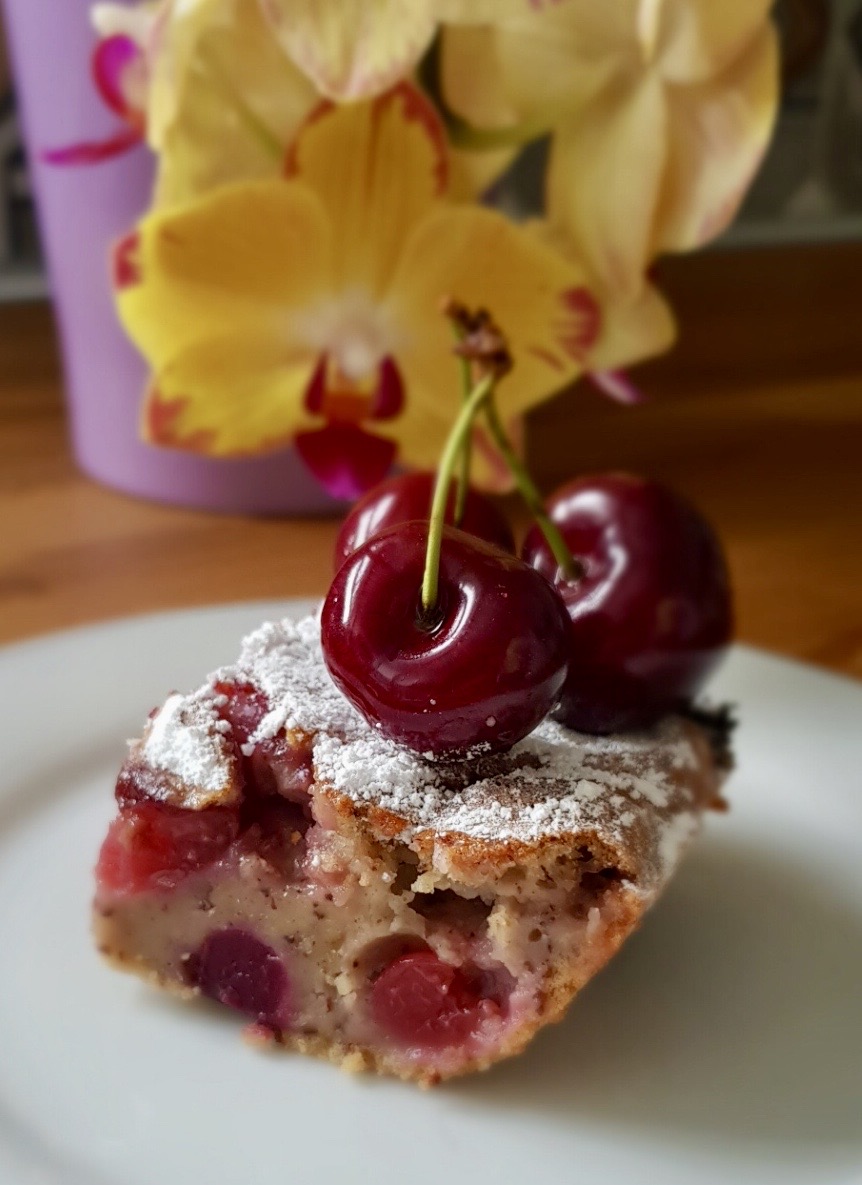 Clafoutis cerises/noisettes moelleux sans gluten et vegan
