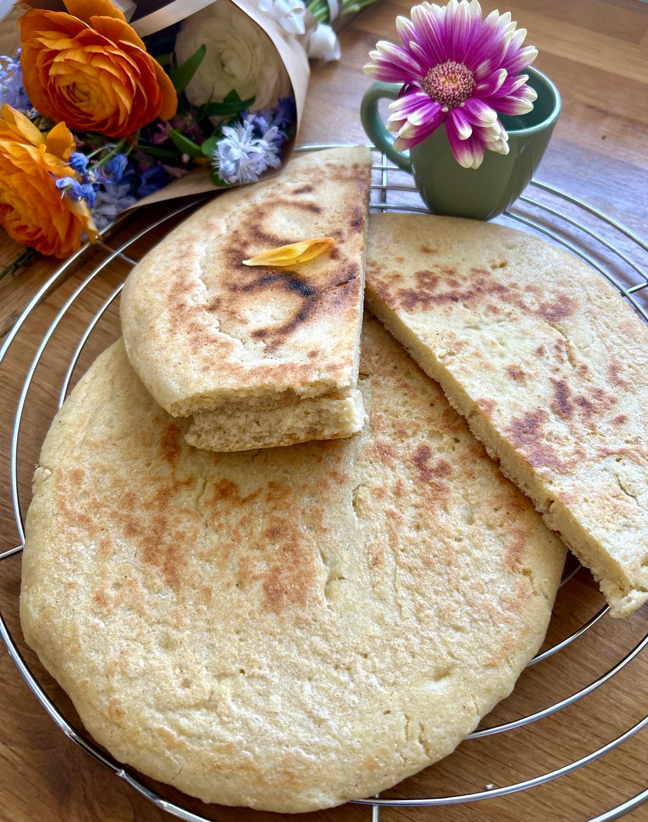 Matlouh sans gluten au millet, pain algérien maison moelleux avec mie tendre