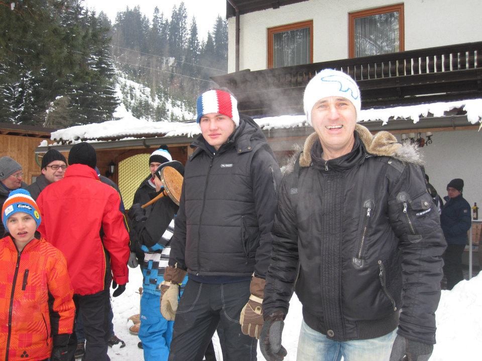 Eisstockturnier der Trachtenmusikkapellen 2012 in Hüttau