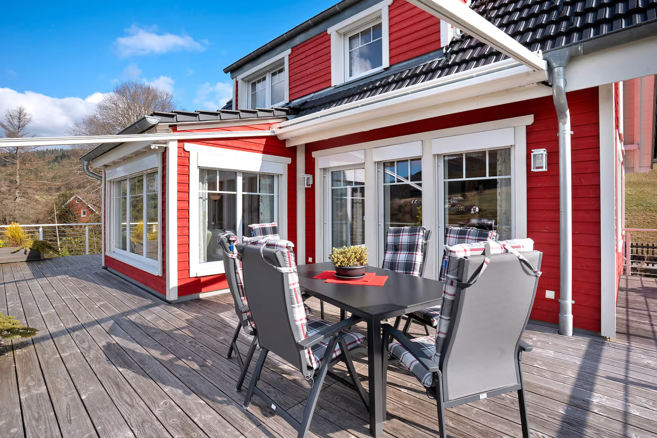 terrasse mit sitzgarnitur