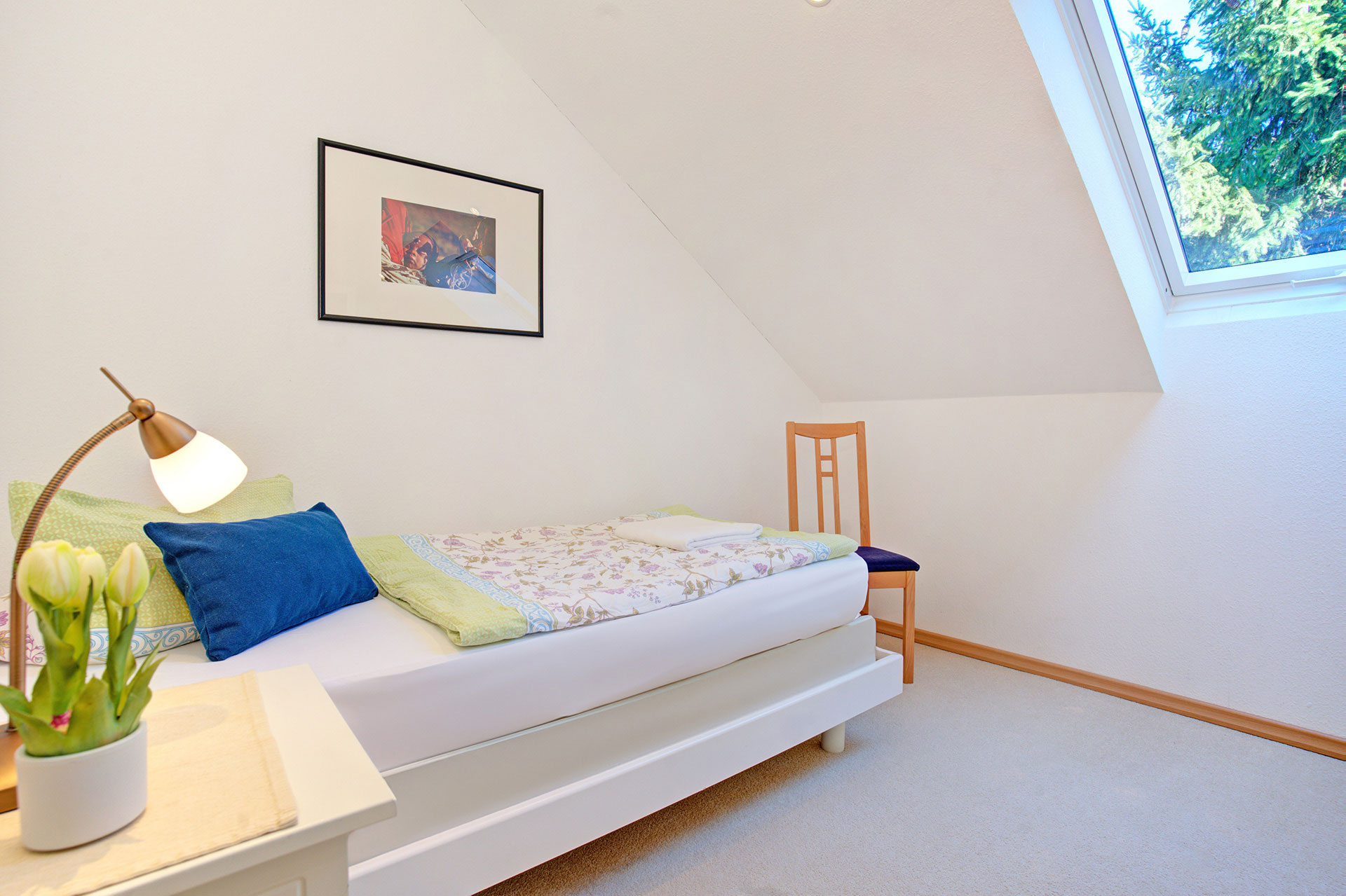 Einzelzimmer mit dachschräge im ferienhaus