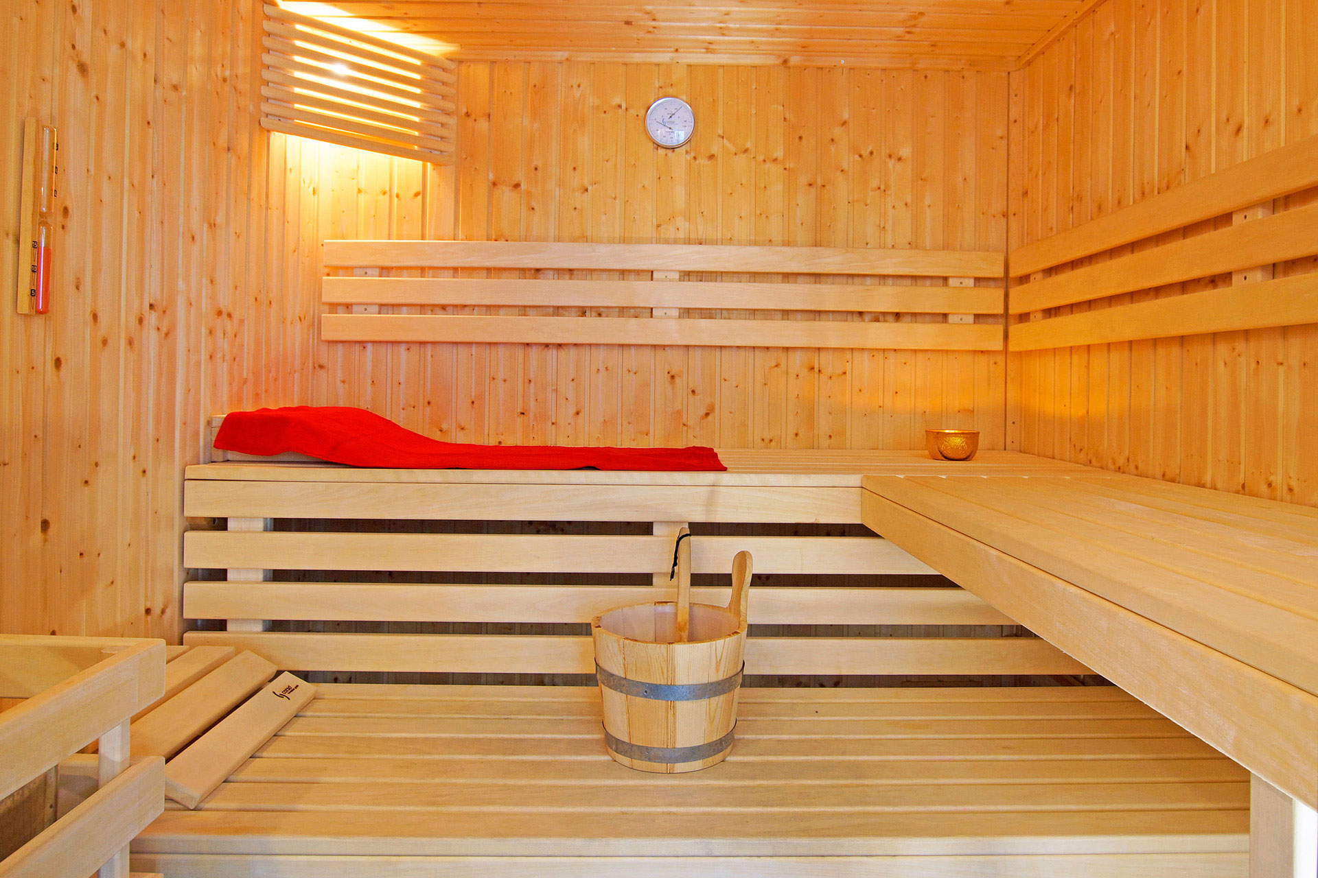 Wärmende Sauna im Chalet Majestic