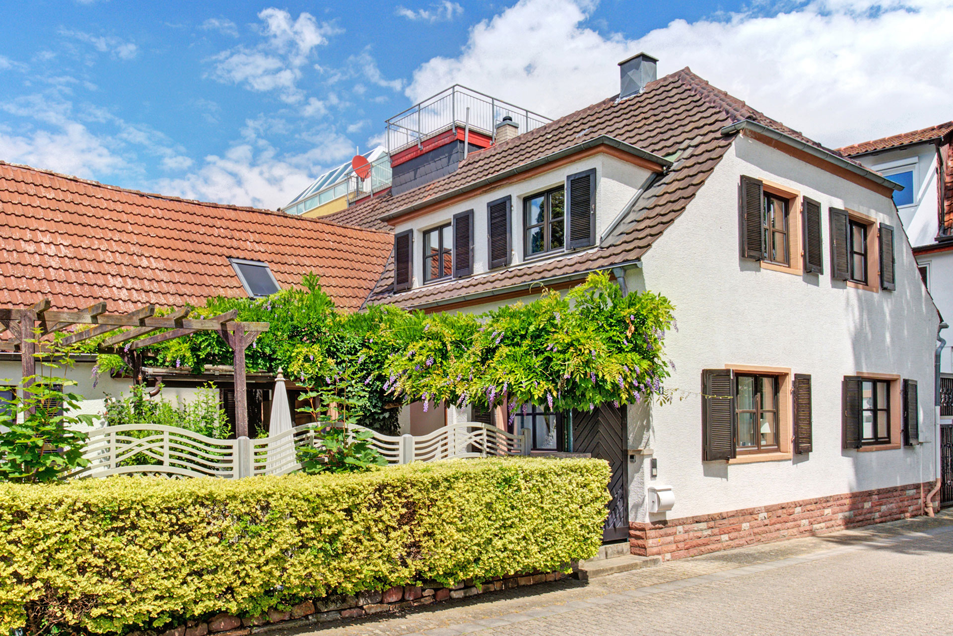 ferienhaus von aussen professionell fotografiert