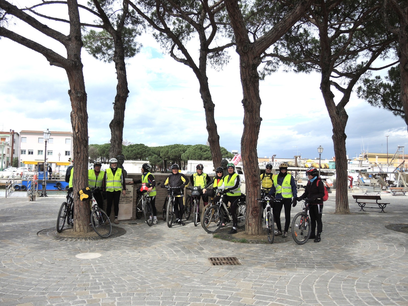 Cesenatico, Monumento a Giuseppe Garibaldi ed Anita