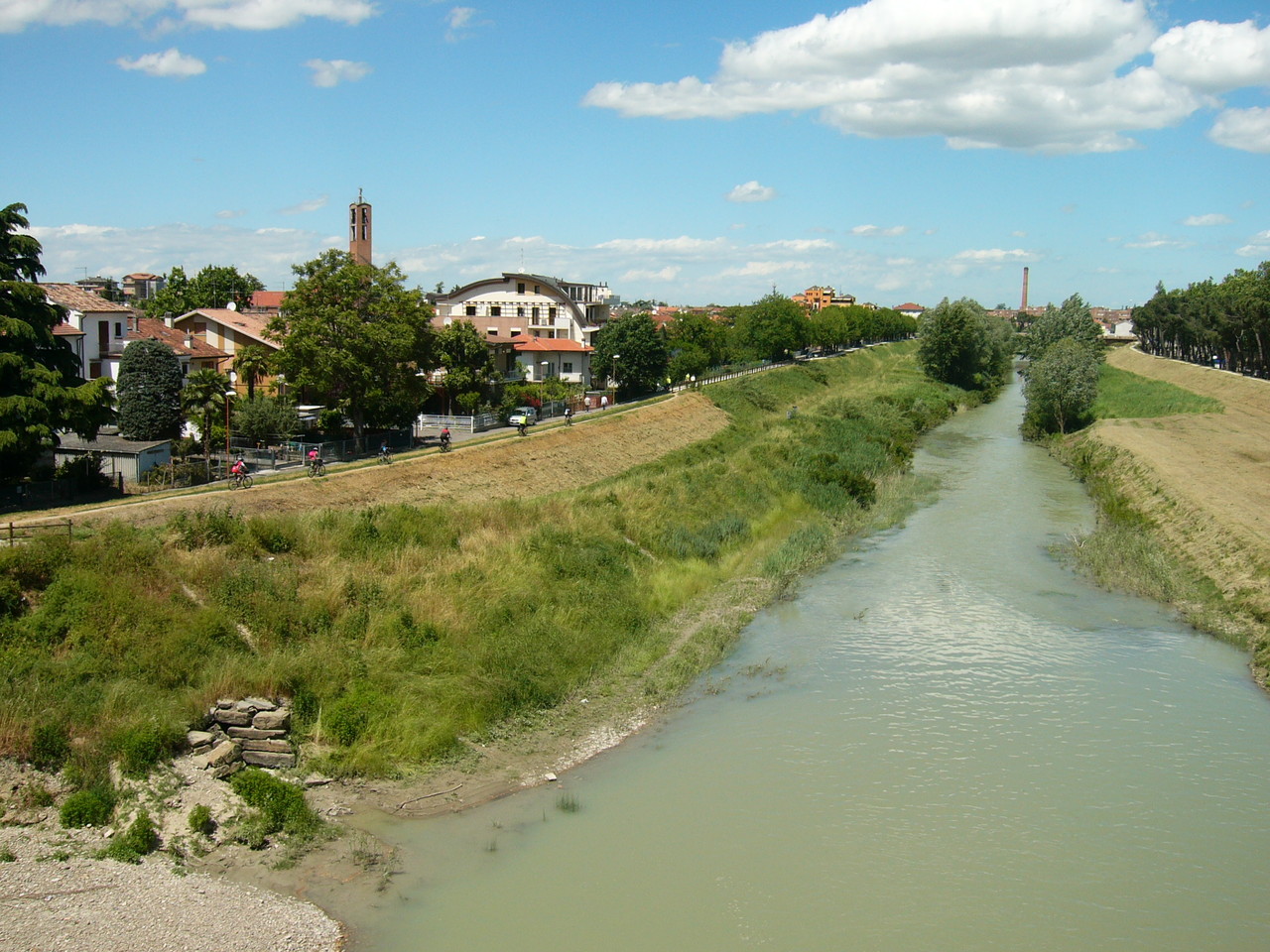 Ciclabile del Savio a Cesena dal Ponte Vecchio