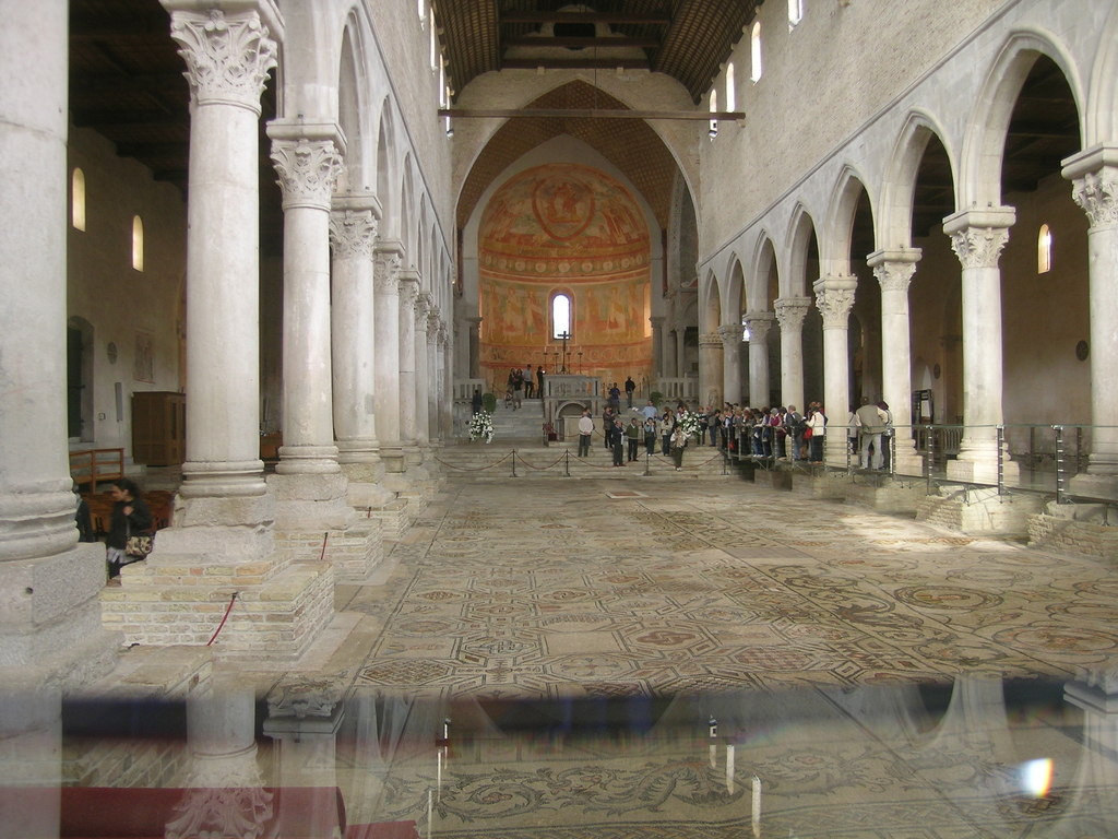 Il pavimento policromo (IV sec.) della Basilica di Aquileia