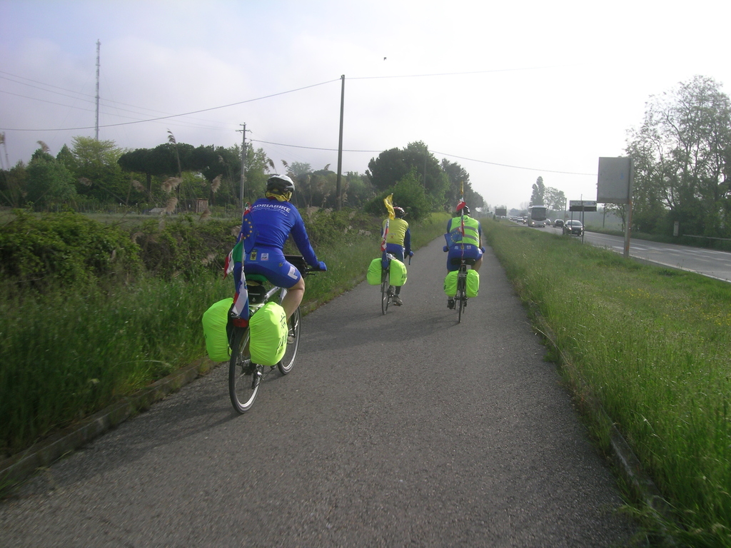 Sulla ciclabile per Punta Marina