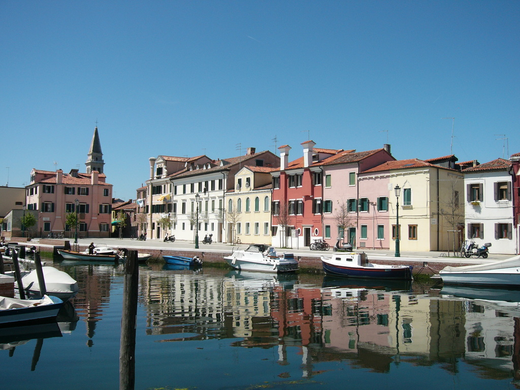 Le case di via Forte a Lido