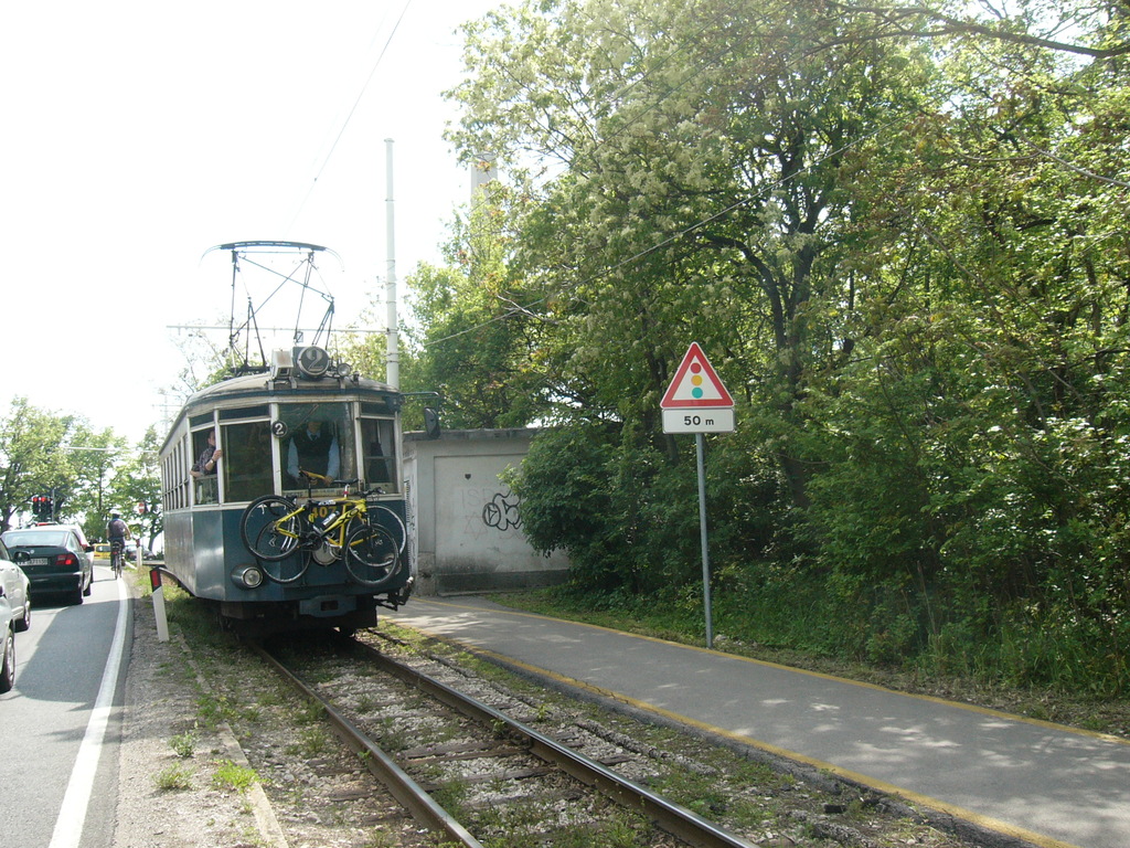 Così trasportano le bici tra Trieste e Opicina